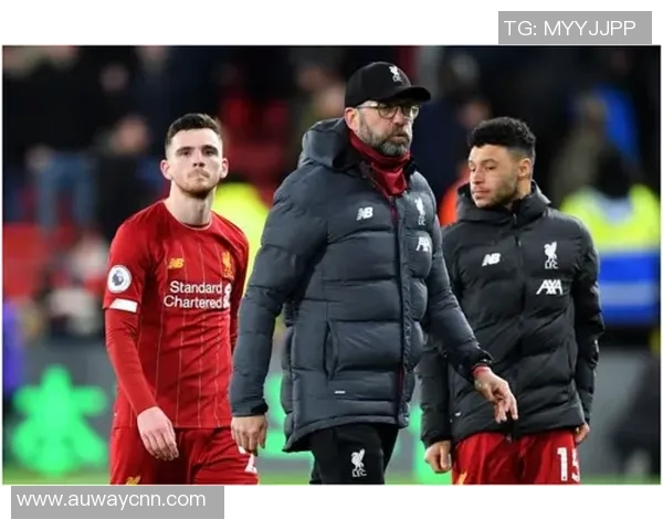 球员转会大潮来袭各大俱乐部布局与引援策略解析